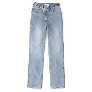 NWT Abercrombie & Fitch The 90’s Straight Ultra High Rise Jeans 28 Long